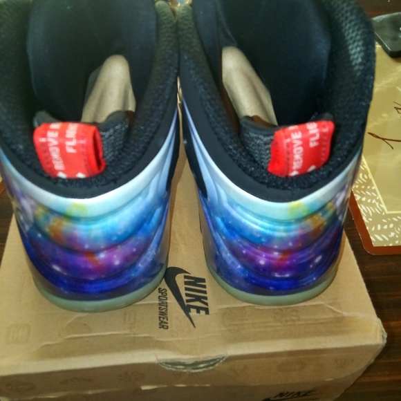 Air zoom rookie Galaxy Foamposite prm 2012 - Picture 8 of 8